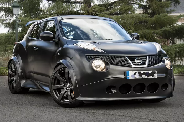 Nissan Juke-R